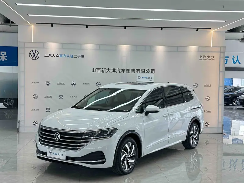 Volkswagen Viloran 330 TSI Luxury