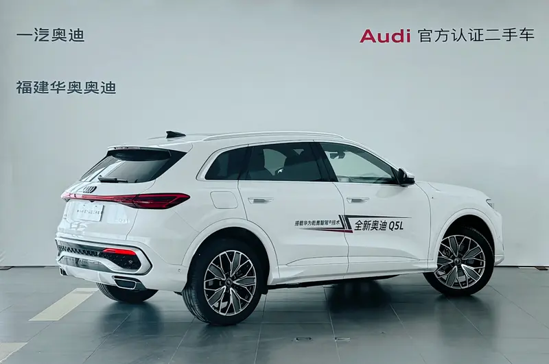 Audi Q5L 2.0T — фото 4