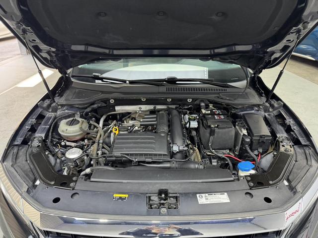 Volkswagen Passat id 4387242 из Китая 24