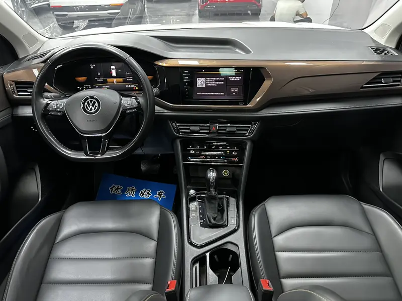 Volkswagen Tharu — фото 7