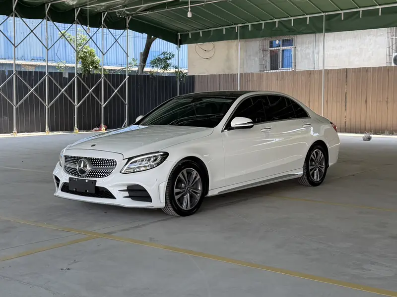 Mercedes-Benz C-Class — фото 1
