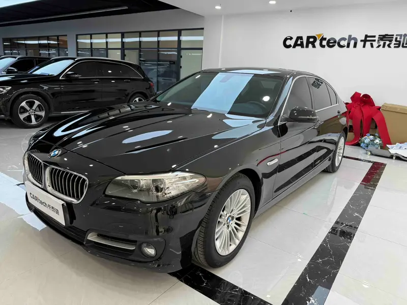 BMW 5 Series — фото 1