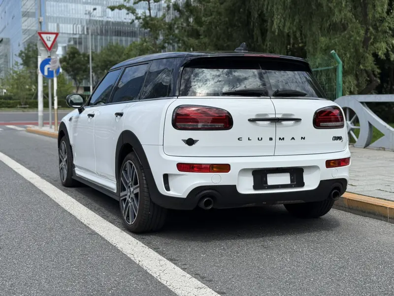 MINI Clubman — фото 4