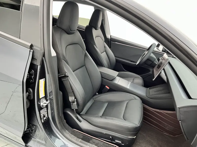 Tesla Model 3 — фото 15