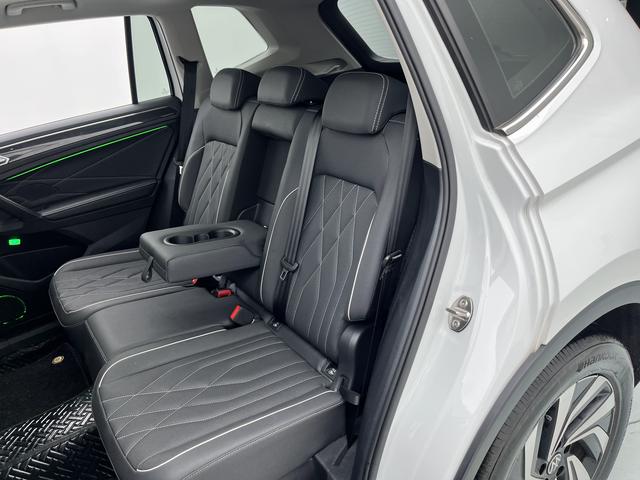Volkswagen Tiguan L id 4392040 из Китая 26