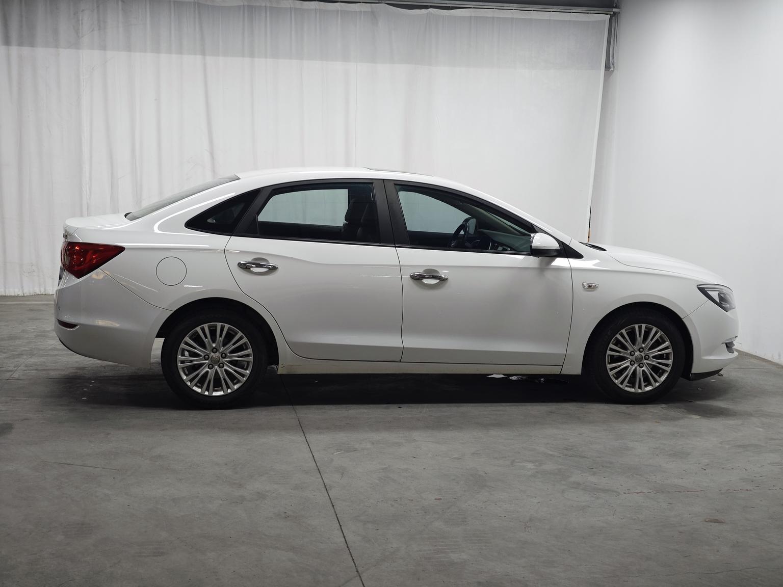 Buick Excelle — фотографии объявления, Фото 9