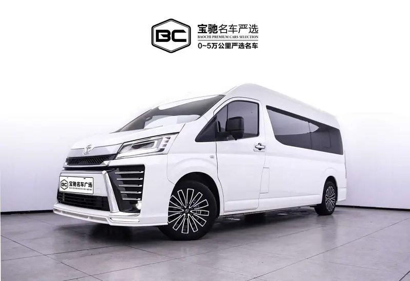Toyota Hiace 3.5 L AT RWD 7
