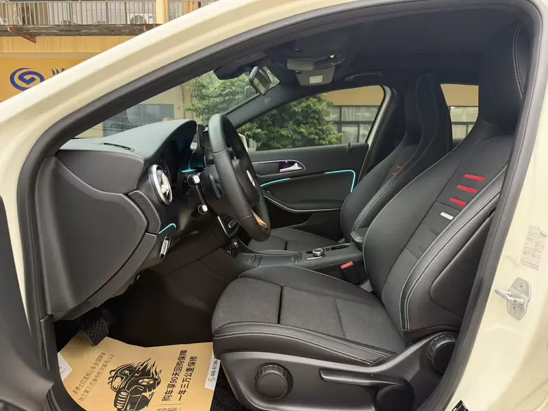 Mercedes-Benz A-Class A 200 — фото 10