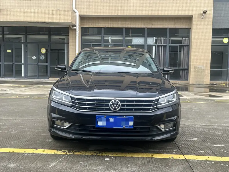 Volkswagen Passat — фото 2