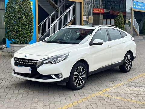 Venucia T90