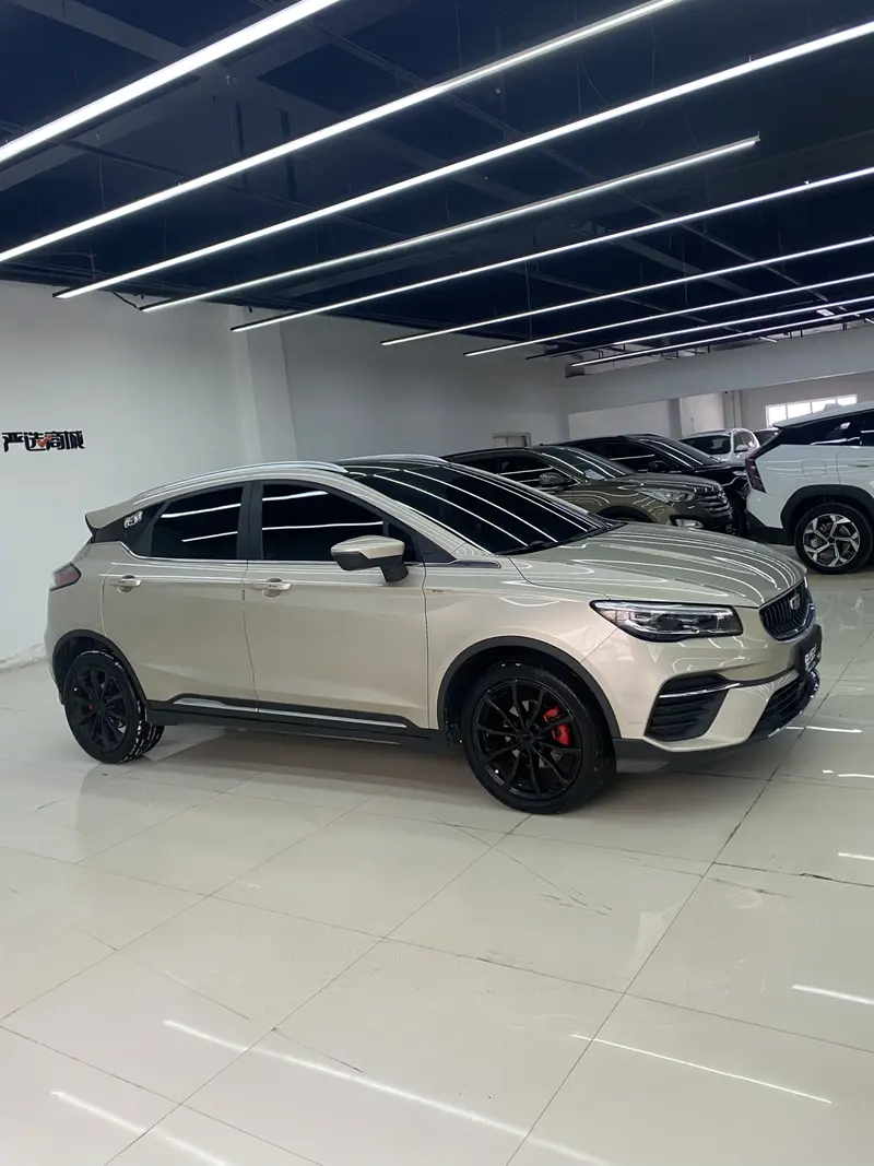 Geely Emgrand S 1.4 T CVT Luxury — фото 3