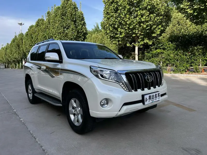Toyota Prado — фото 3