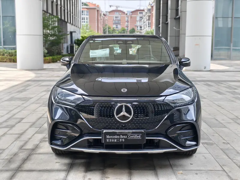 Mercedes-Benz EQE SUV — фото 2
