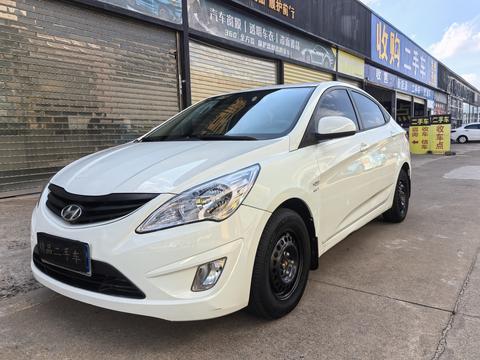 Hyundai Reina