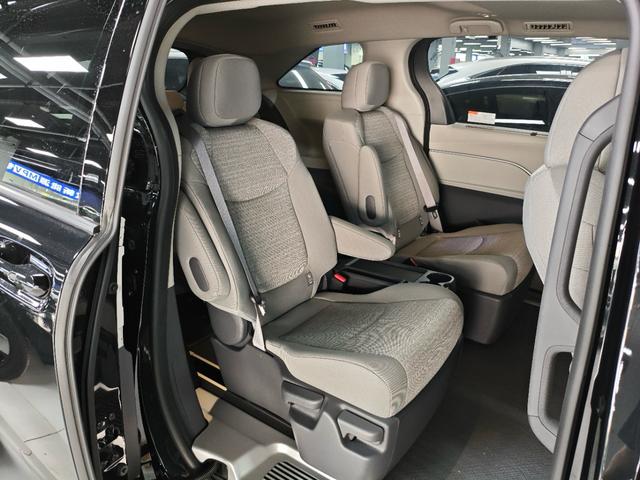 Toyota Saina id 4387237 из Китая 15