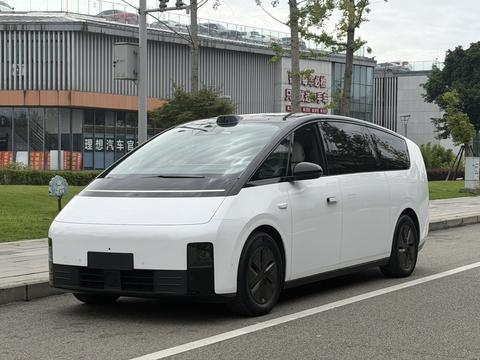 Li Auto MEGA