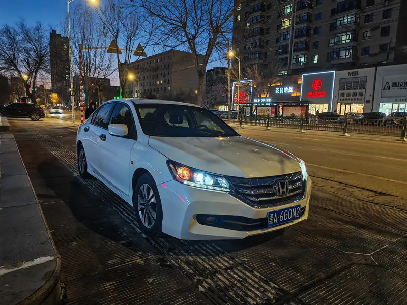 Honda Accord — фото 3