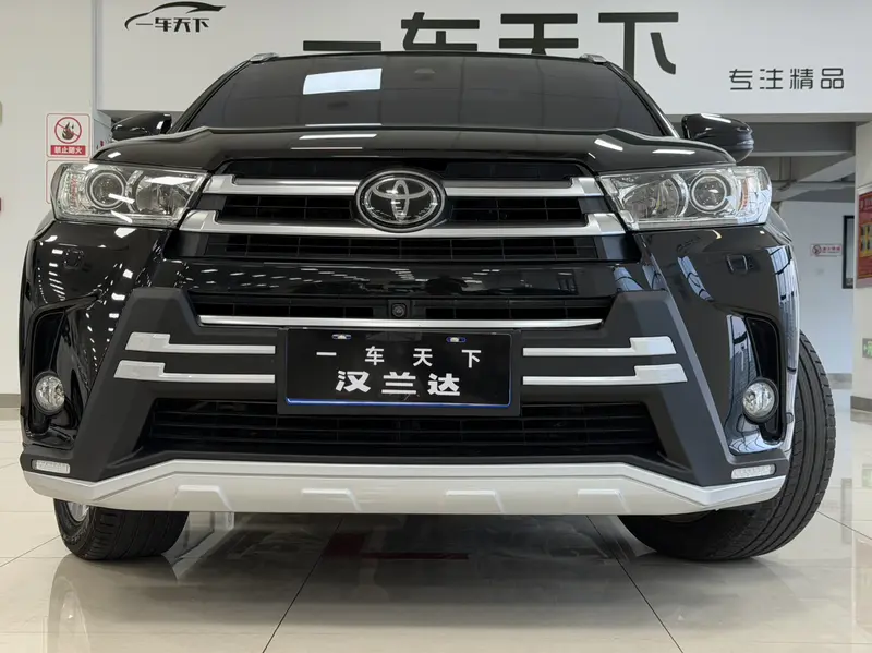 Toyota Highlander — фото 2