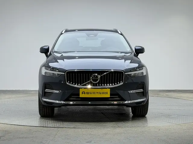 Volvo XC60 — фото 2