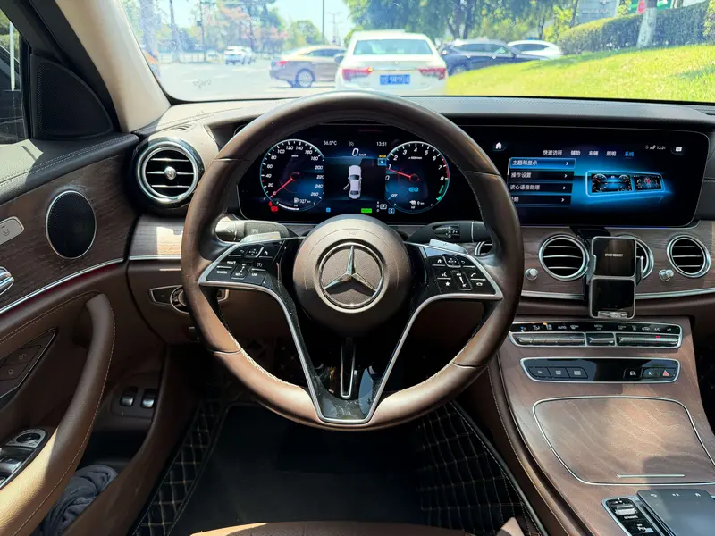 Mercedes-Benz E-Class E 350 L — фото 7