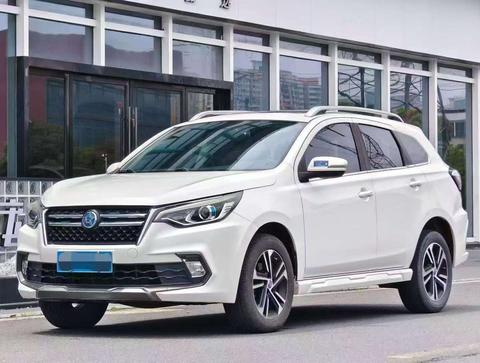 Venucia T70