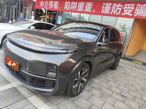 Li Auto L8