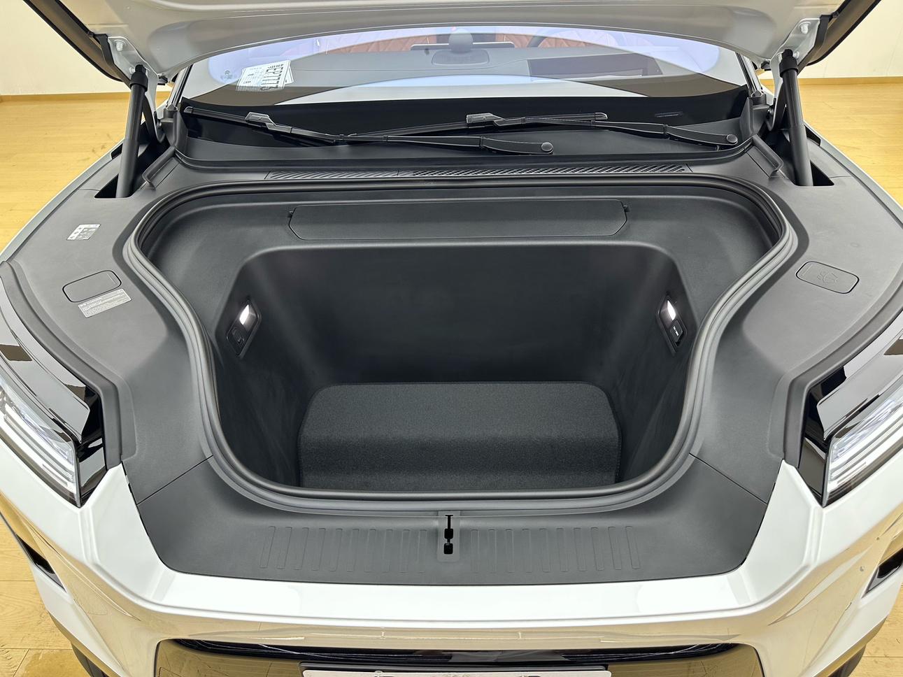 NIO ES8 2026 мест Executive Luxury
