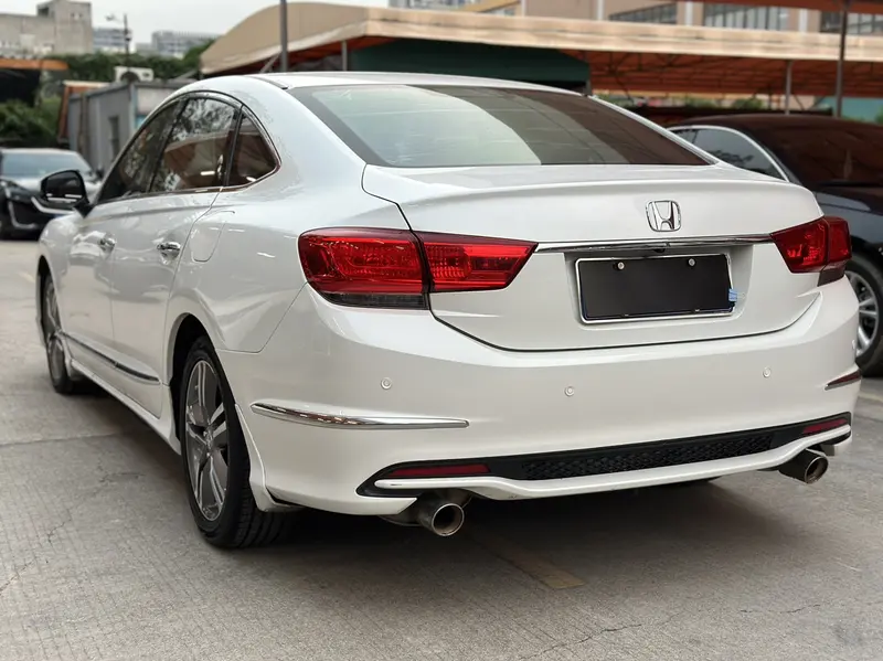 Honda Spirior — фото 4