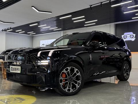 Lynk & Co 900, 2025 год