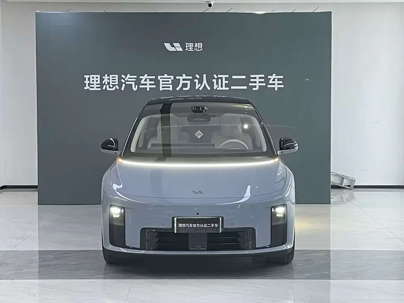 Lixiang i8 — фото 2