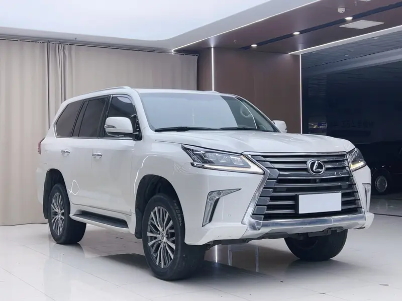 Lexus LX — фото 3