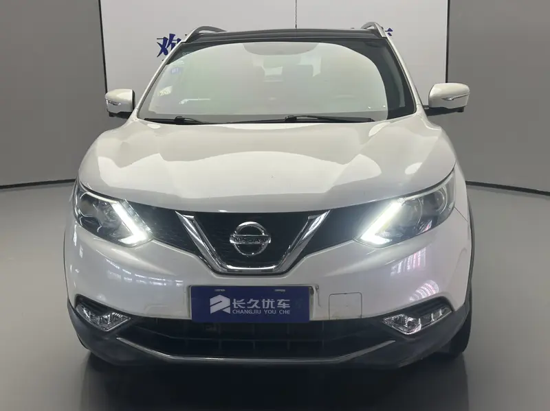 Nissan Qashqai — фото 2
