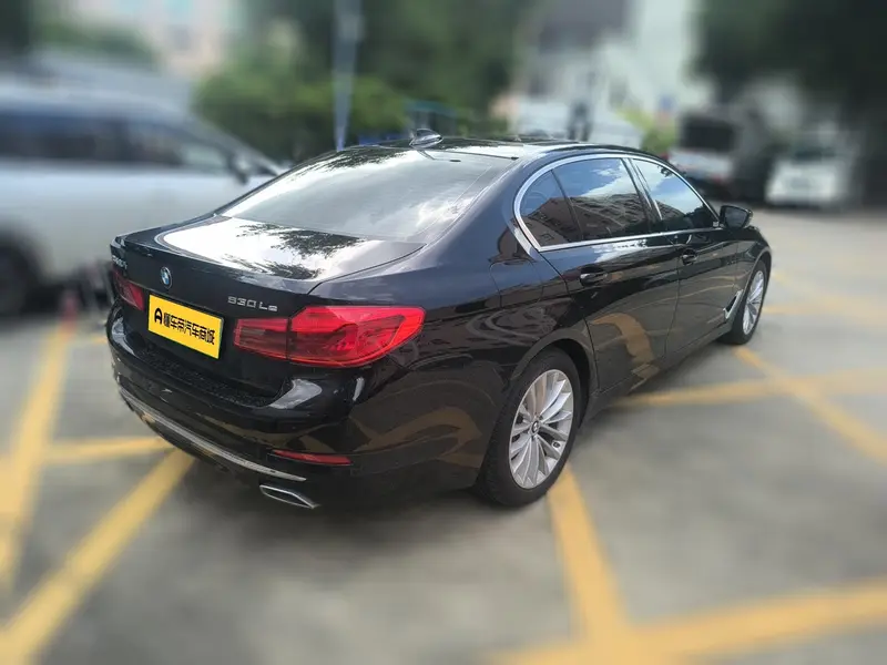 BMW 5 Series — фото 4