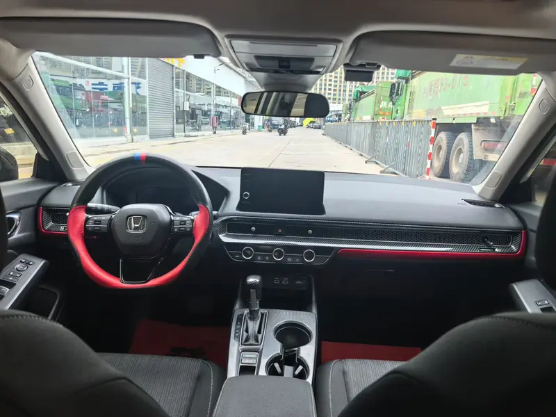 Honda Civic — фото 7