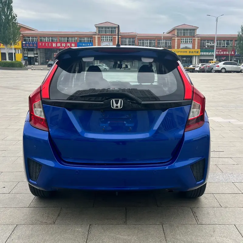 Honda Fit — фото 5