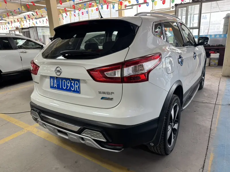 Nissan Qashqai — фото 6
