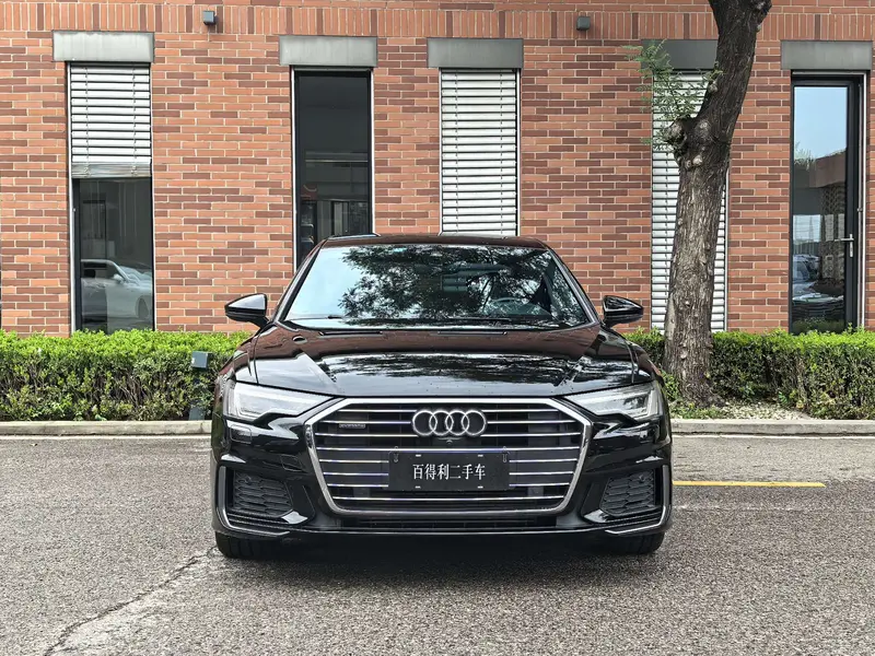 Audi A6L — фото 2