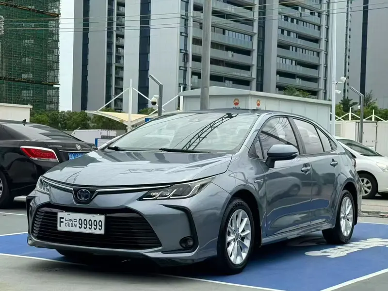 Toyota Corolla — фото 1