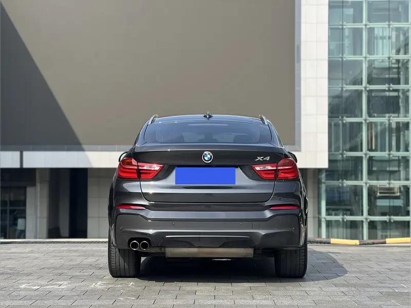 BMW X4 — фото 4