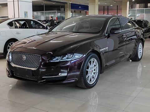 Jaguar XJ