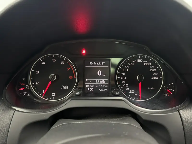 Audi Q5 40 TFSI базовая — фото 15