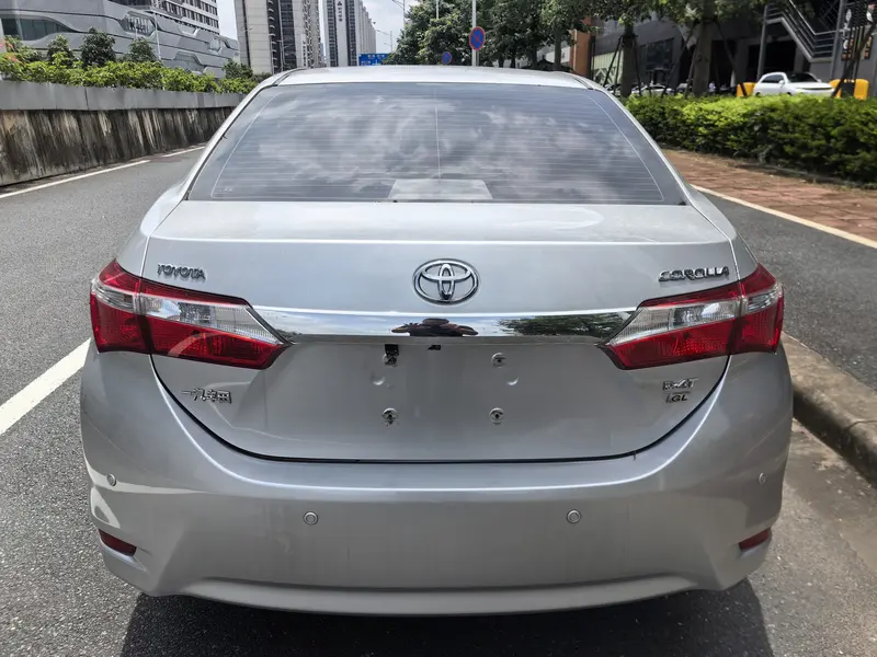 Toyota Corolla — фото 5
