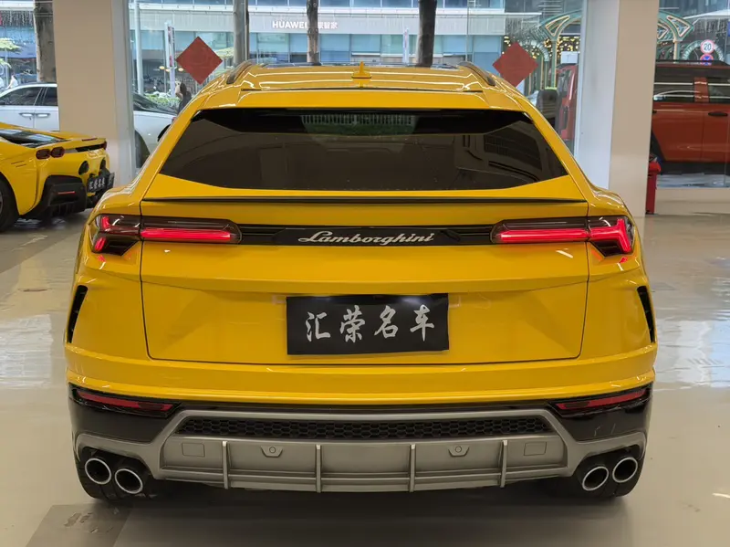 Lamborghini Urus 4.0 T V 8 — фото 5
