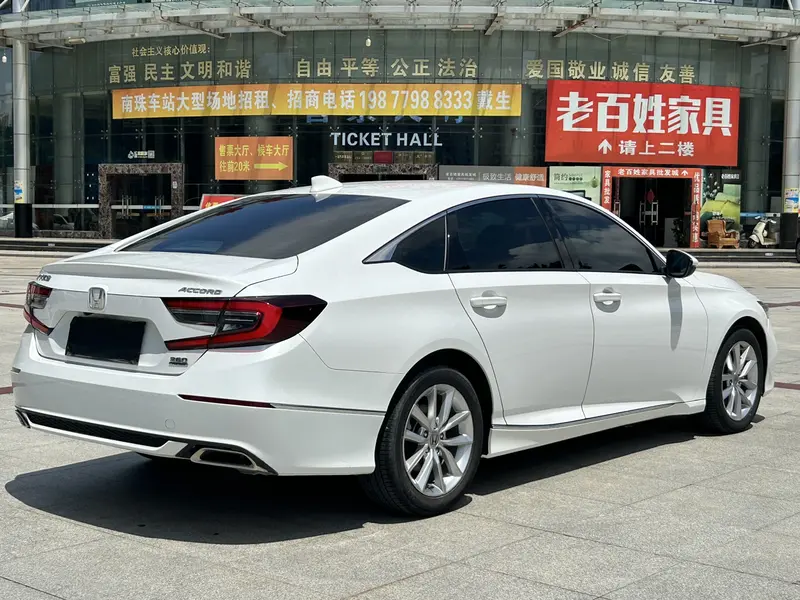 Honda Accord — фото 5