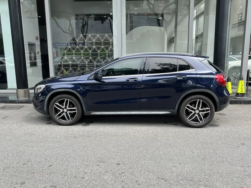 Mercedes-Benz GLA — фото 3