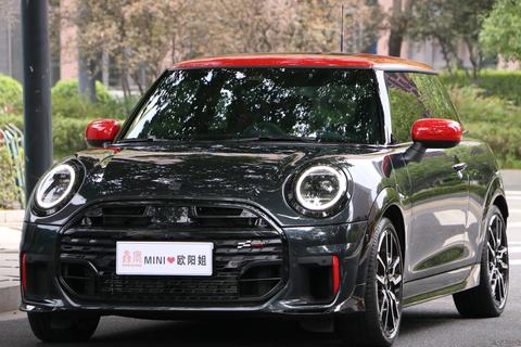 MINI JCW