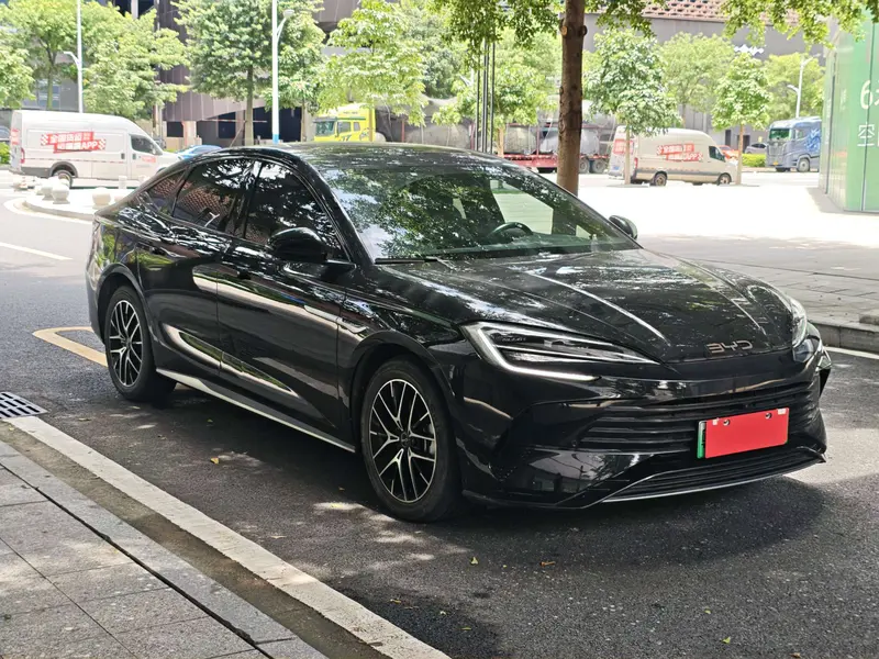 BYD Seal — фото 3
