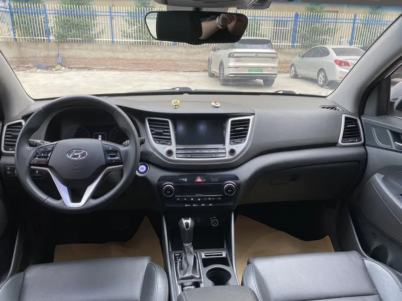 Hyundai Tucson — фото 7