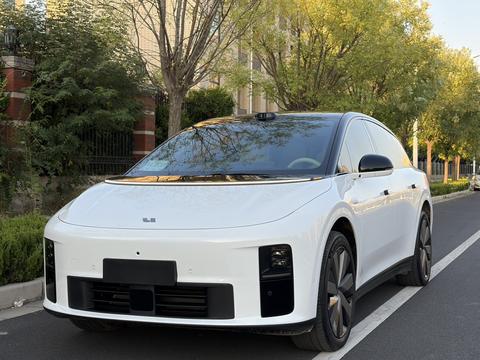 Li Auto i6