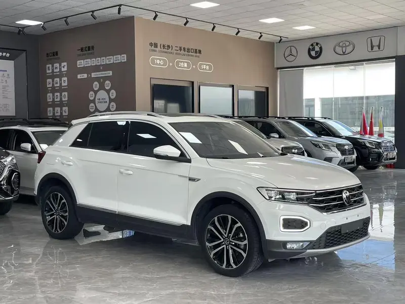Volkswagen T-Roc — фото 3